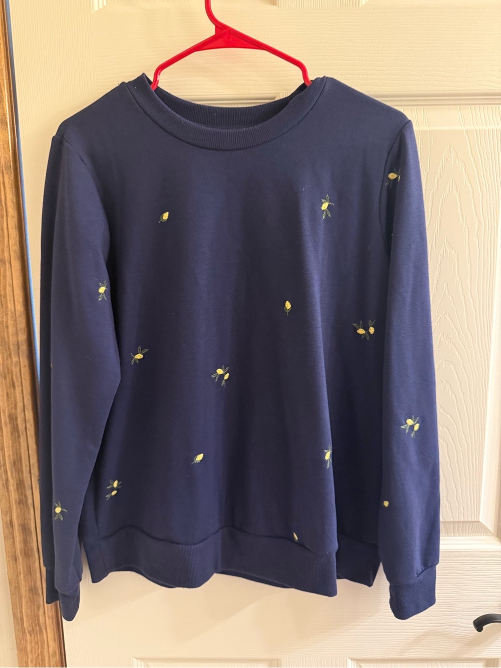 Gloria Vanderbilt Navy Blue Long Sleeve Tee with Yellow Lemon Embroidery